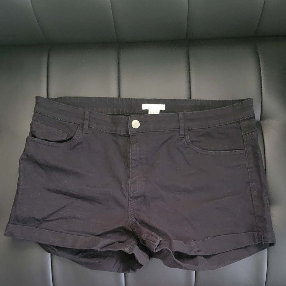 H&M Black Shorts